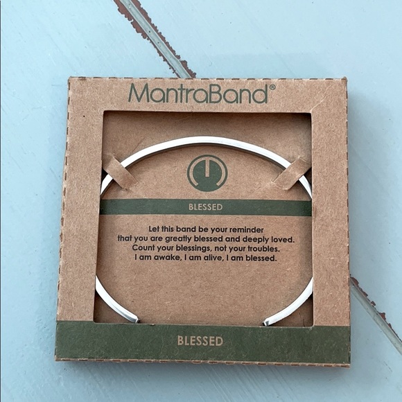MantraBand Blessed Bangle - Picture 4 of 7